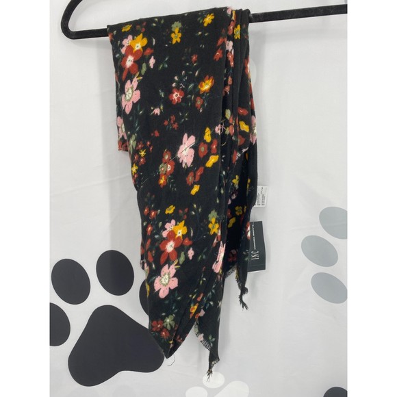 Inc NWT International Concepts Floral Print Triangle Scarf Fringe Black OS New - Picture 2 of 10